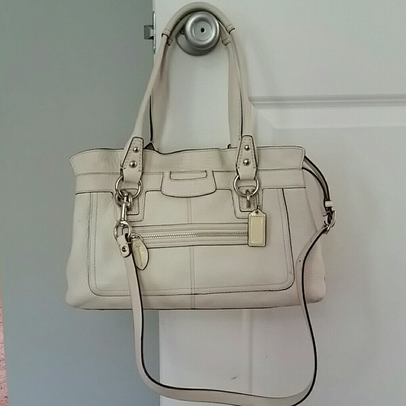 Coach handbag! Perfect Summer bag! - Picture 1 of 3